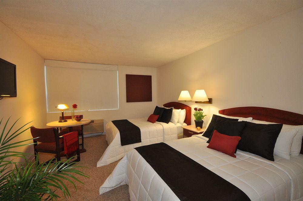 Clarion Inn Near Mcallen Airport Exteriör bild
