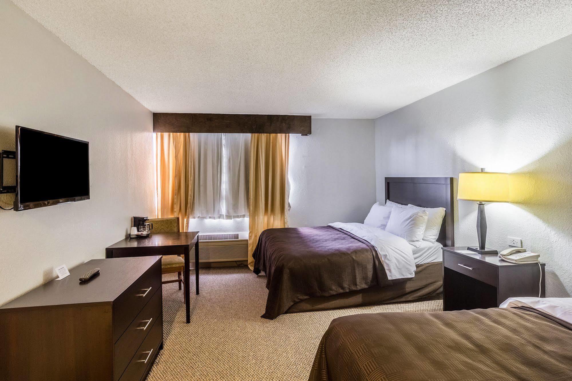 Clarion Inn Near Mcallen Airport Exteriör bild