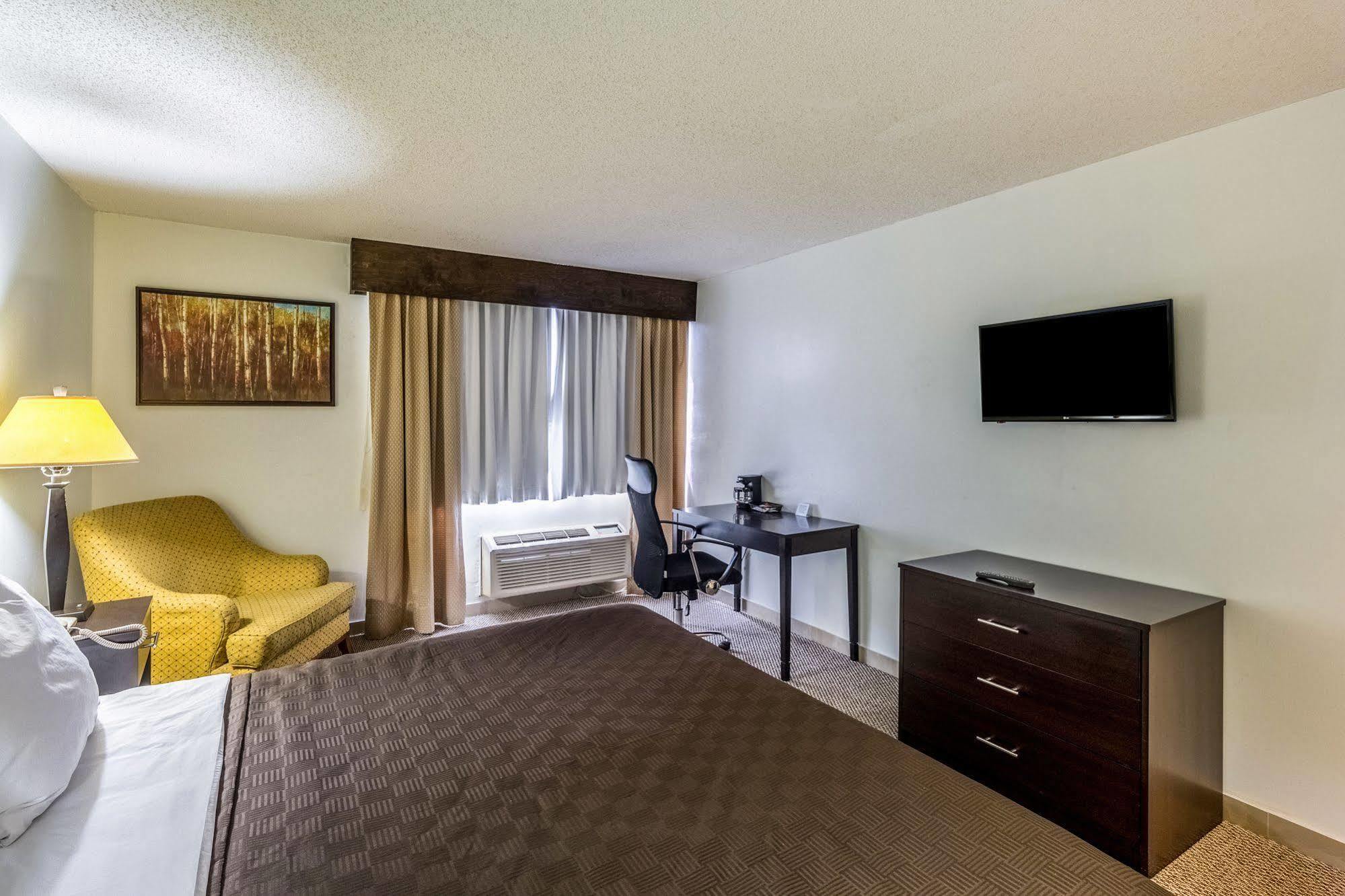 Clarion Inn Near Mcallen Airport Exteriör bild